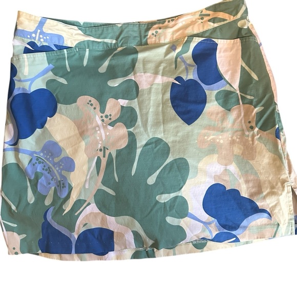 Floral Print Mini Skirt - Picture 1 of 2